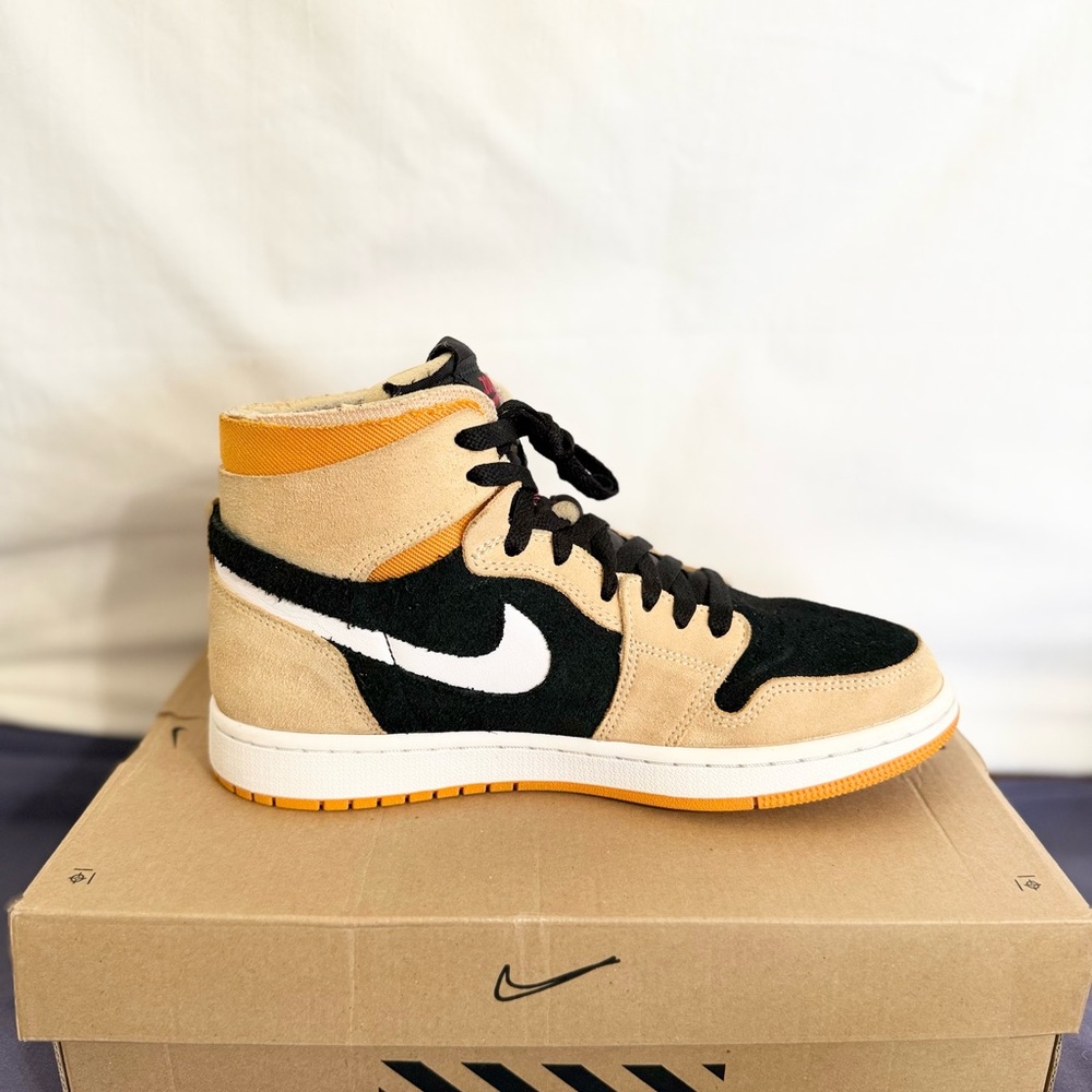 AUTHENTIC Jordan 1 High Zoom Air CMFT Pumpkin Spice size 8 CT0978-200 PRE-OWNED - Picture 7 of 8